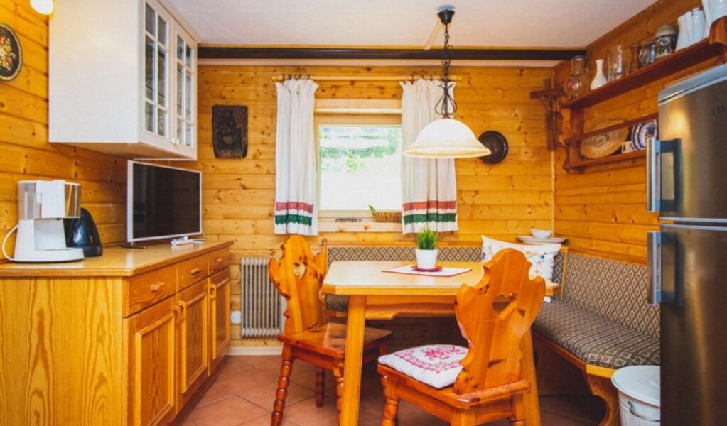 Zirbenhütte auf der Turracher Höhe - Turrach - Urlaubsregion Murau-Murtal