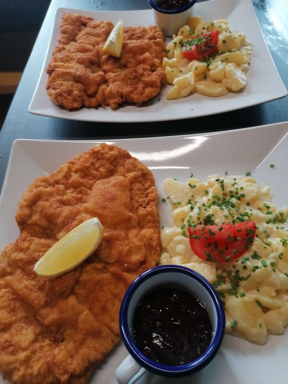 Jausenstation Alpenrose-Fellenberg - Mayrhofen - Zillertal