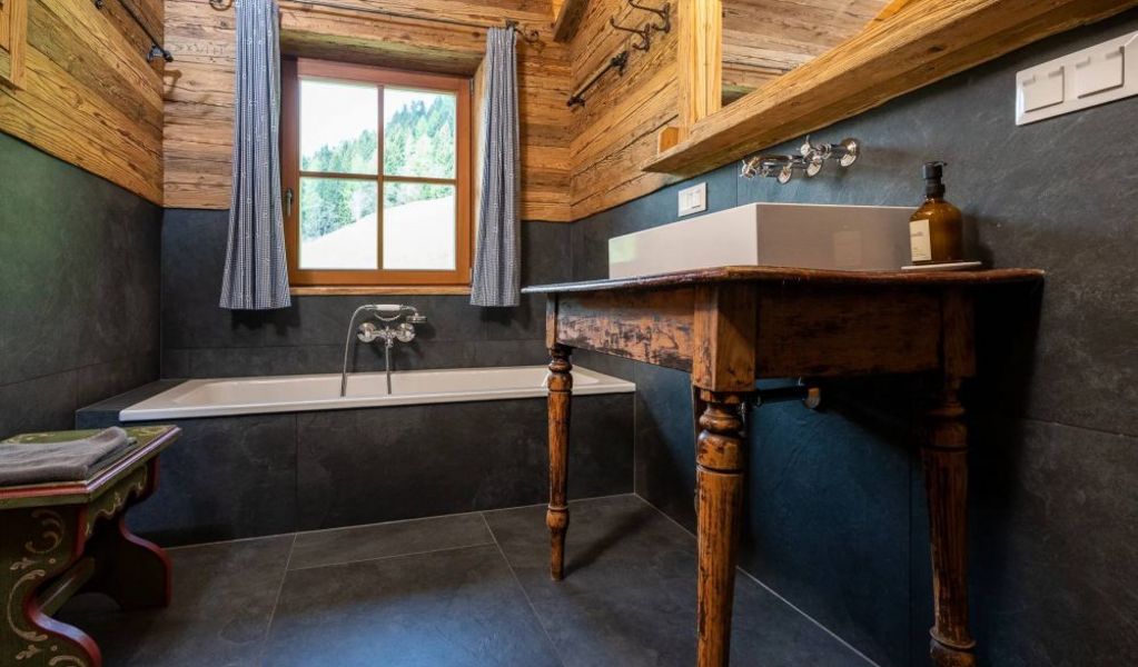 Alte Schule Teuchl - Penk - Hohe Tauern - die Nationalpark-Region