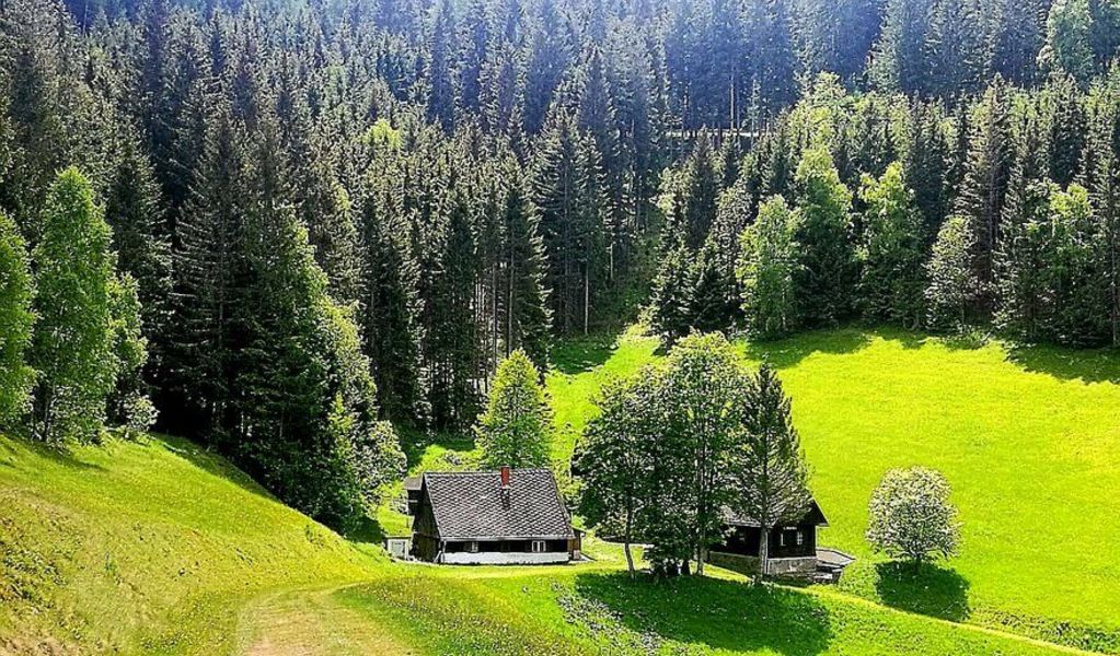 Pisslhütte - Lobmingtal - Urlaubsregion Murau-Murtal