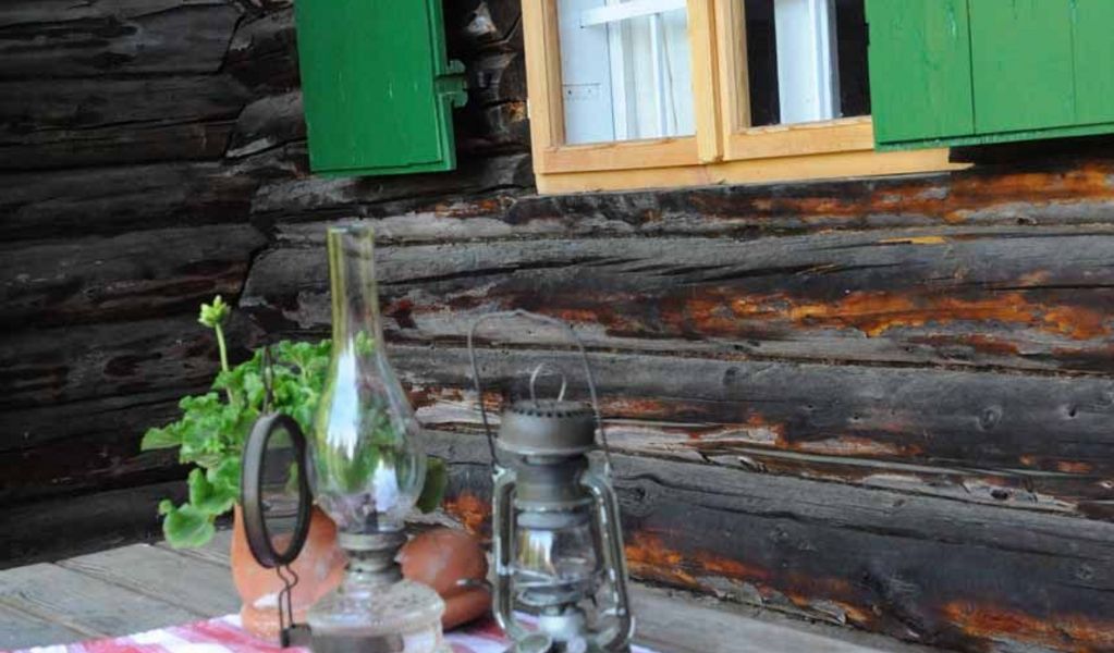 Waldhütte Seinerzeit - AlmDorf Tonnerhütte - Mühlen - Urlaubsregion Murau-Murtal