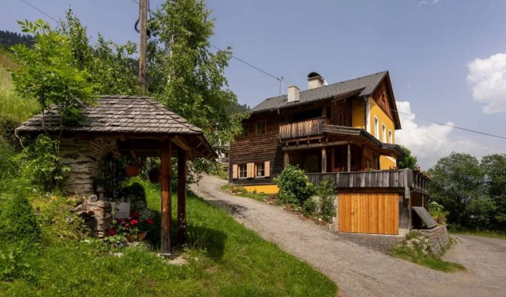 Alte Schule Teuchl - Penk - Hohe Tauern - die Nationalpark-Region