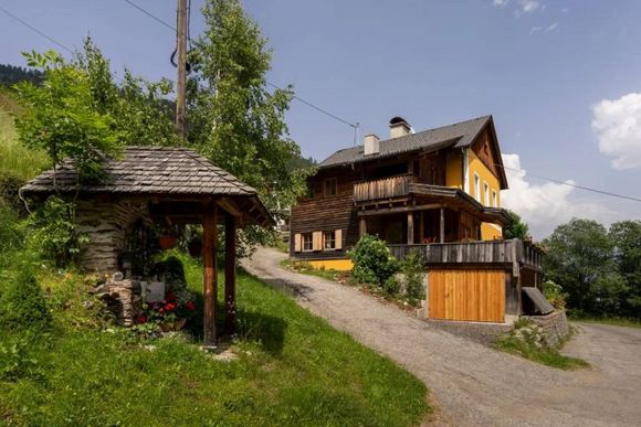 Alte Schule Teuchl - Penk - Hohe Tauern - die Nationalpark-Region