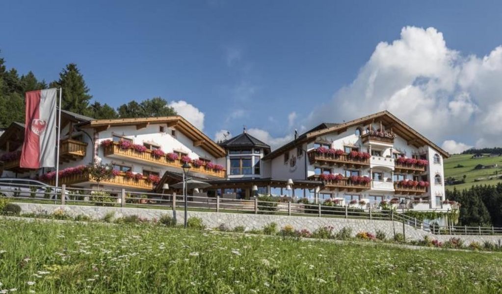 Hotel Lärchenhof**** - Meransen - Dolomiten